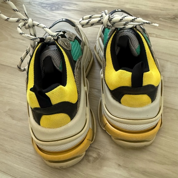 Chunky Multi-Color Sneakers with Green Panels - Picture 4 of 8